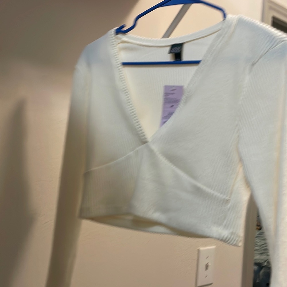 Off white crop top
